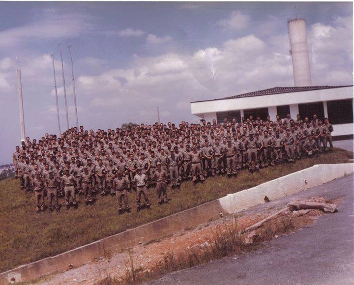 Efetivo em frente ao Grande Comando